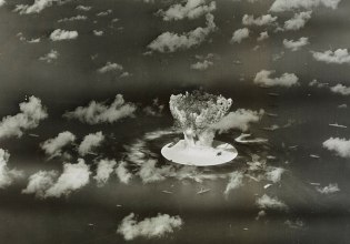 Τραμπ: Μέρες Ψυχρού Πολέμου θυμίζει η ανακοίνωση για πυρηνικές δοκιμές, φόβος για παγκόσμια κούρσα εξοπλισμών