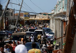 Τυφώνας Μελίσα: Στους 49 οι νεκροί, δεκάδες οι αγνοούμενοι – Στο σκοτάδι ολόκληρες περιοχές