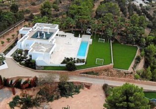 Η βίλα-όνειρο του Μέσι στην Ιμπίθα κινδυνεύει