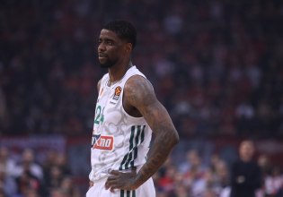 Μπέικον για Σορτς: «Καμία ασέβεια προς τον Παναθηναϊκό, αλλά στην Παρί είχε όλη την εμπιστοσύνη του προπονητή του»