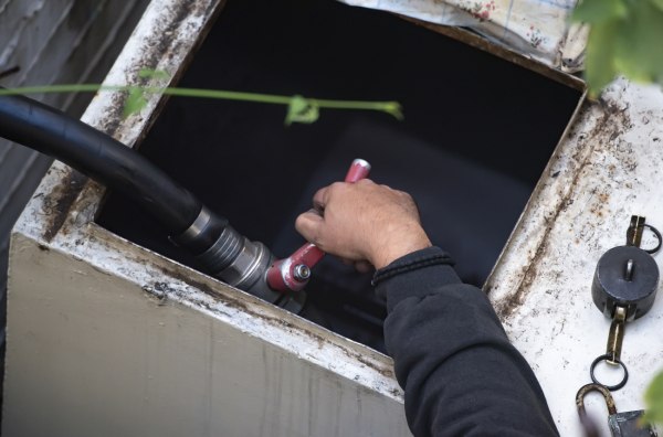 Παπασταύρου: Στη χαμηλότερη τιμή της τελευταίας τετραετίας το πετρέλαιο θέρμανσης – Έρχεται ΚΥΑ για επιδότηση