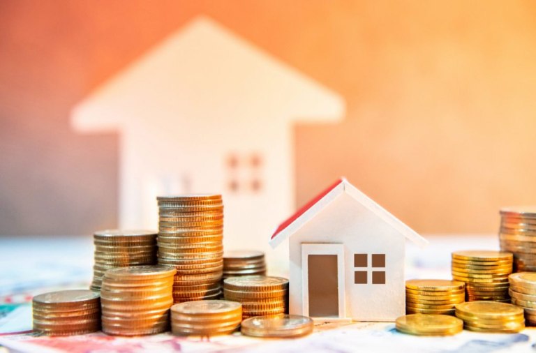 Νοικοκυριά με το πιστόλι στον κρόταφο:  Το 43% χρωστάει σε δόσεις, ενοίκια, λογαριασμούς