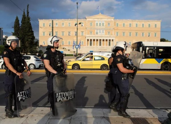 Απαγόρευση συγκέντρωσης στο Σύνταγμα για τον ένα χρόνο από τον θάνατο του ηγέτη της Χαμάς, Γιαχία Σινουάρ