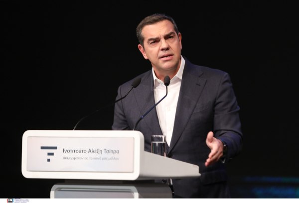 Αλέξης Τσίπρας: Ο Μητσοτάκης δεν διστάζει να συμπεριφέρεται ως ιδιοκτήτης του Αγνώστου Στρατιώτη
