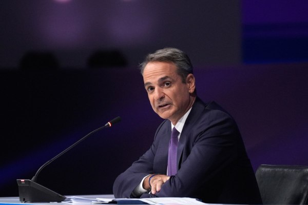 Υποσχέσεις Μητσοτάκη για το ενεργειακό κόστος της Βιομηχανίας