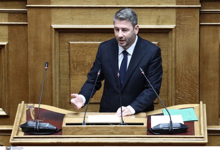 Ανδρουλάκης για συνέντευξη Κοβέσι: Κυβέρνηση βουτηγμένη στα σκάνδαλα και τη διαφθορά – Να φύγετε το γρηγορότερο