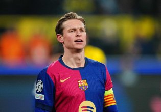 «Στην Μπαρτσελόνα μέχρι το 2029 ο Ντε Γιόνγκ»