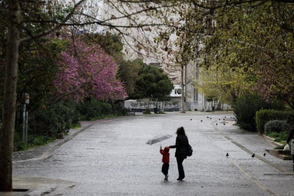 Καιρός: Μέχρι τους 24 βαθμούς θα φτάσει η θερμοκρασία – Σε ποιες περιοχές θα σημειωθούν βροχοπτώσεις