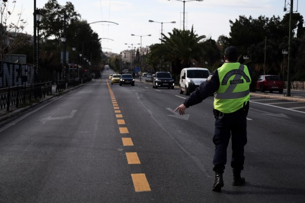 Είχαν ομάδες στα social media και ενημέρωναν για μπλόκα της Τροχαίας – Δύο συλλήψεις από την ΕΛ.ΑΣ.