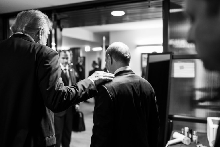 Τι σημαίνει για τον πόλεμο στην Ουκρανία η ακύρωση της συνάντησης Τραμπ με Πούτιν – Ο ρόλος της ΕΕ και οι κυρώσεις