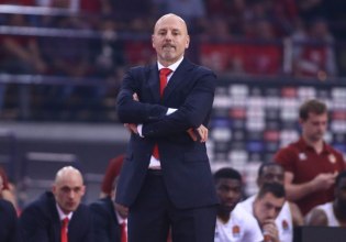 Ανέλαβε κι επίσημα τον Ερυθρό Αστέρα ο Σάσα Ομπράντοβιτς