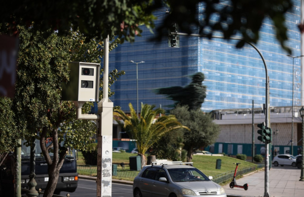 Τι ισχύει τελικά με τις κάμερες στους δρόμους