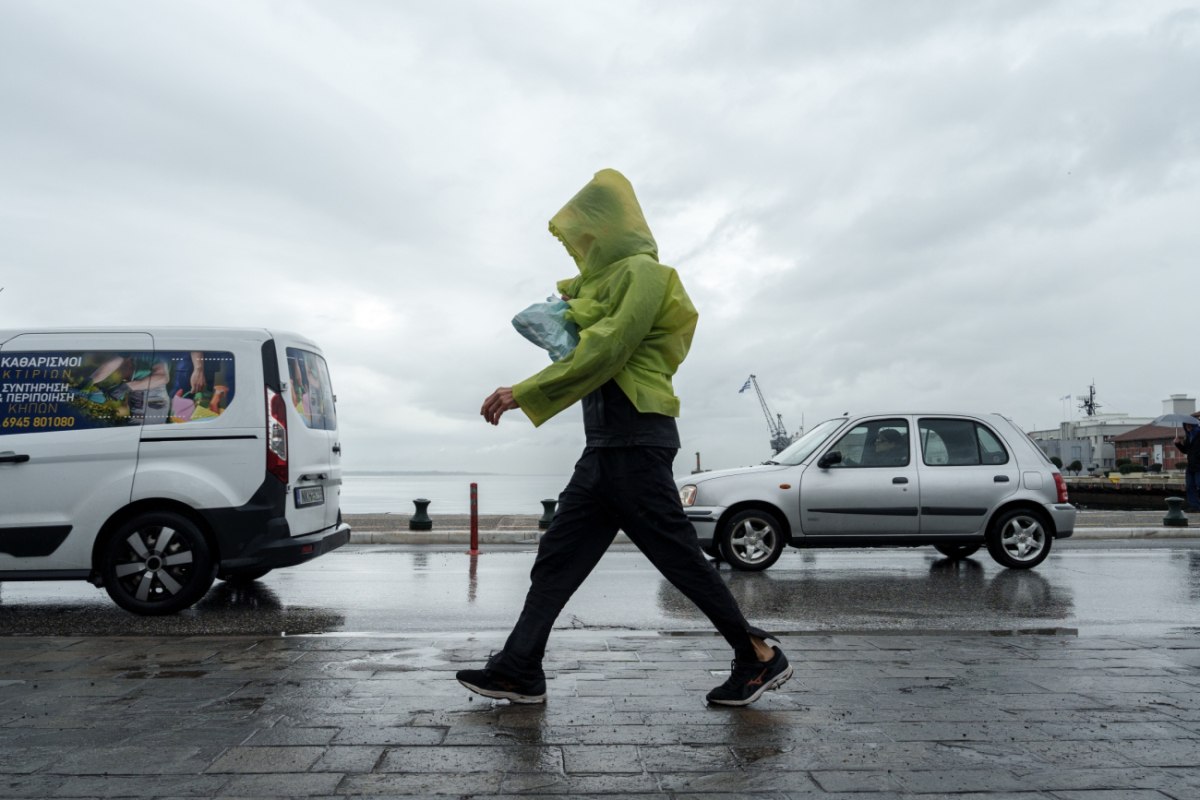 Καιρός: Συνεχίζονται τα έντονα φαινόμενα σε αρκετές περιοχές – Βροχές και στην Αττική