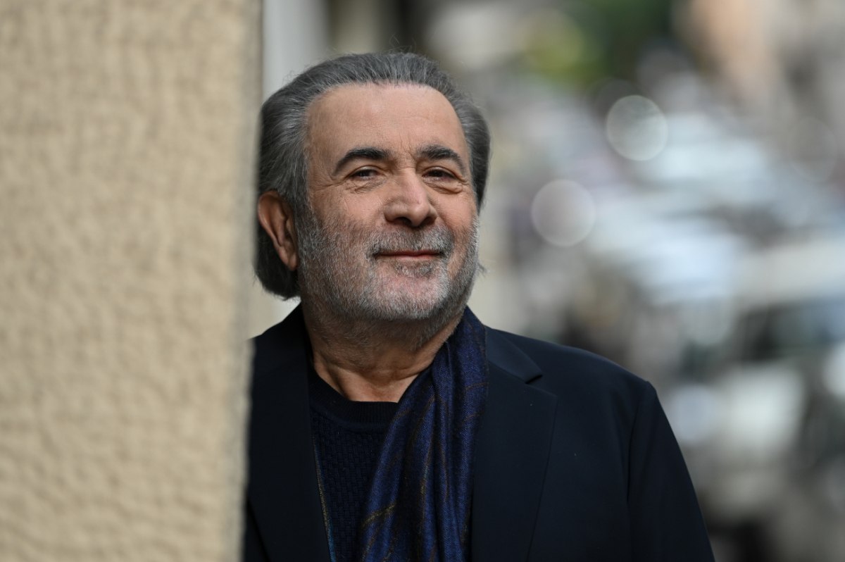 Ο Λαζόπουλος παίρνει το όπλο του: Ο άγνωστος Έλληνας που αγωνίζεται, το «μπαλέτο» του Τσίπρα και η αναζήτηση του πιο διεφθαρμένου στη ΝΔ