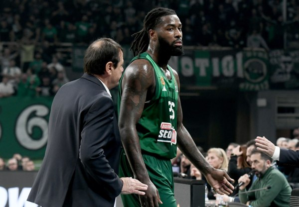 Λεσόρ: «Στον Αταμάν αρέσει η θάλασσα, η ώρα προπόνησης εξαρτάται από το αν έχει ηλιοφάνεια»