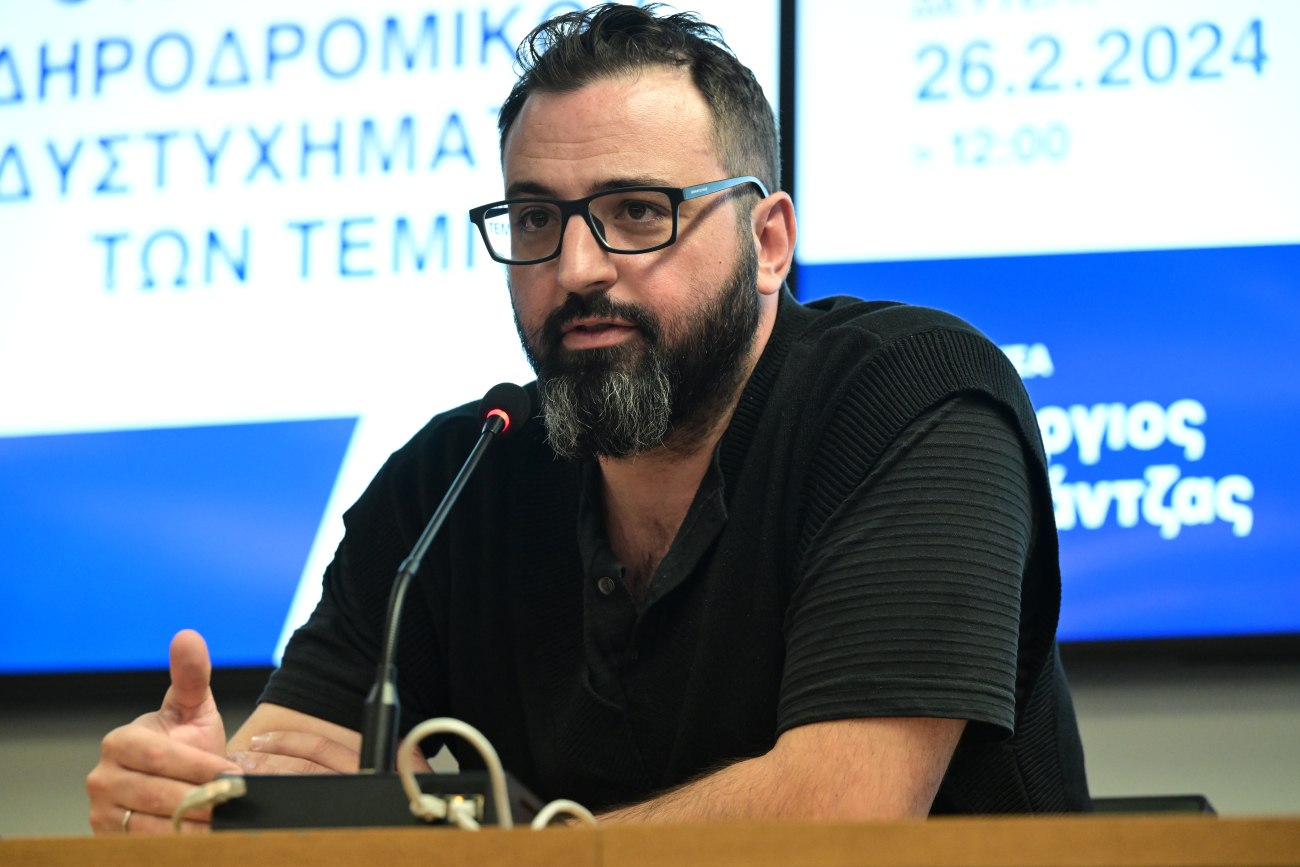 Τέμπη: «Δεν έχασα κάποιον στις 28 Οκτωβρίου, αλλά στις 28 Φεβρουαρίου» – Συγγενής θύματος απαντά στο υπ. Μεταφορών