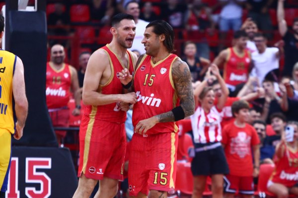 Ο Πρίντεζης ευχήθηκε στον Παπανικολάου με τρομερή ατάκα (vid)