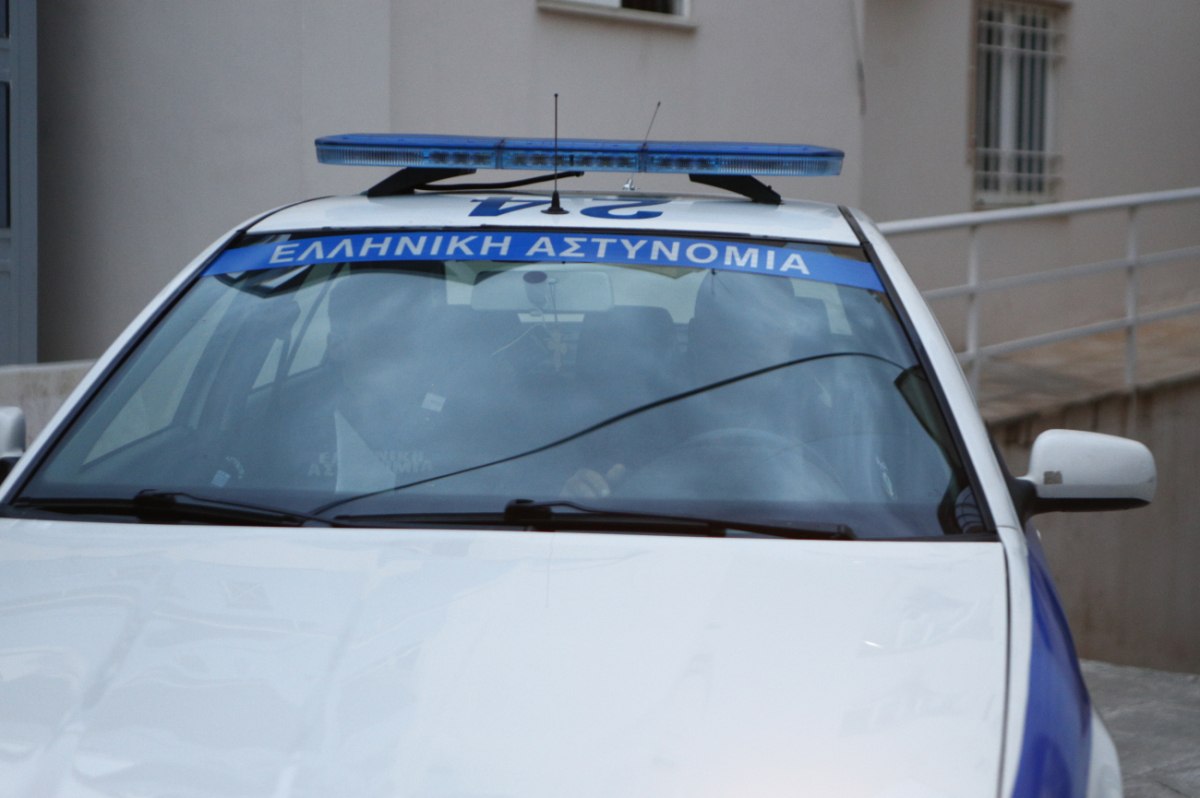 Θεσσαλονίκη: Χειροπέδες σε 36χρονο με αεροβόλο και κοκαΐνη – Βίντεο από την σύλληψή του