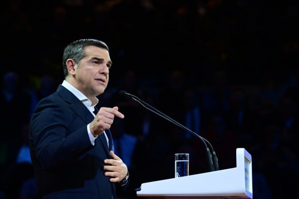 Τσίπρας από Σορβόννη: Η νεοφιλελεύθερη ηγεσία της ΕΕ υπονομεύει το μέλλον – Αναγκαία μια Αριστερά που δεν το βάζει στα πόδια στα δύσκολα