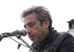 Καταγγελία Ασλανίδη: Μας απειλούν με προσαγωγές, αν δεν αιτιολογήσουμε την εκταφή των παιδιών μας