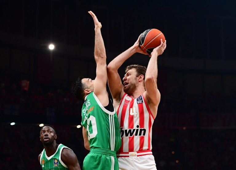 Ολυμπιακός – Παναθηναϊκός: Οι 12άδες με τις οποίες θα αγωνιστούν οι «αιώνιοι»