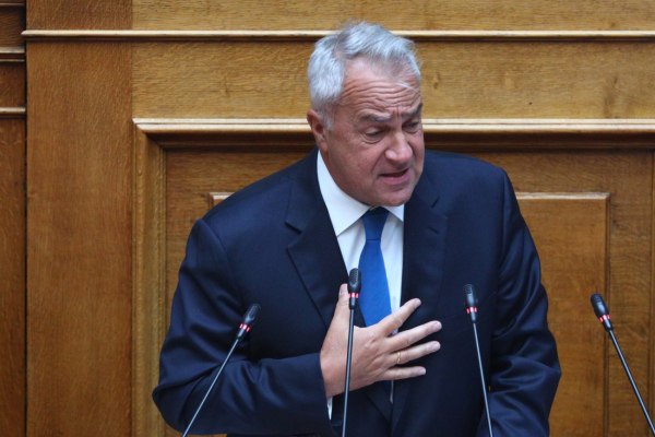 Κυβερνητικά στελέχη καταδικάζουν την επίθεση σε βάρος του Μάκη Βορίδη