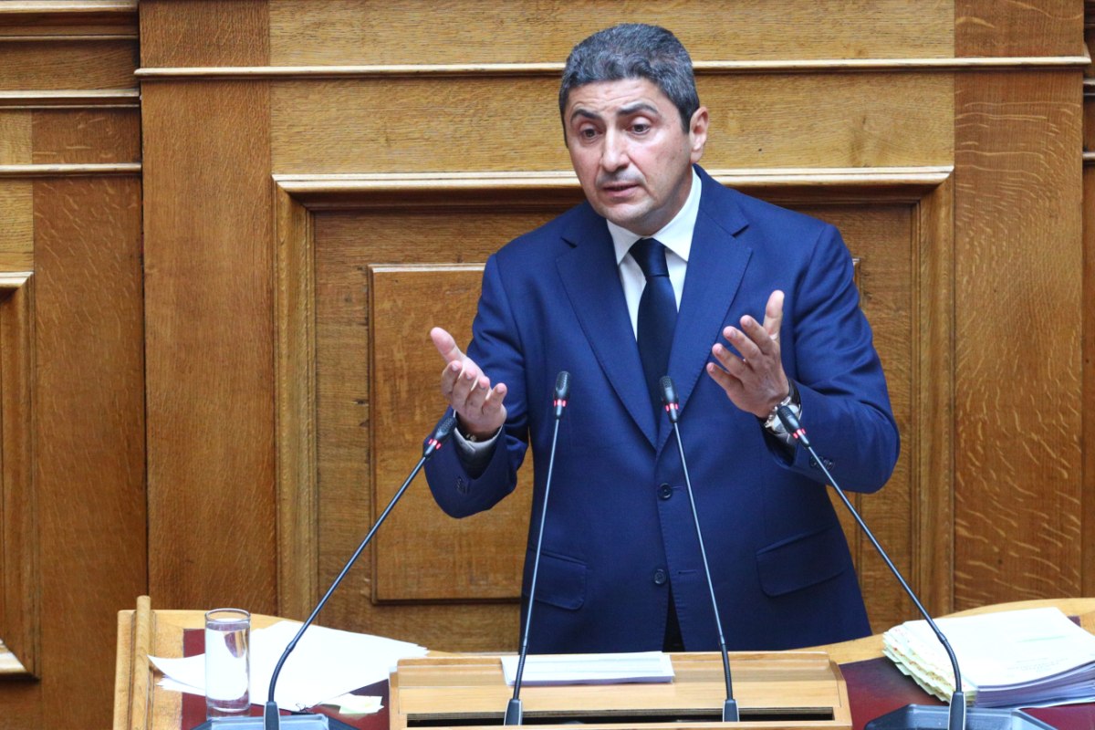 «Καταρρίπτεται η σκευωσία σε βάρος μου» λέει ο Αυγενάκης για την κατάθεση Τυχεροπούλου