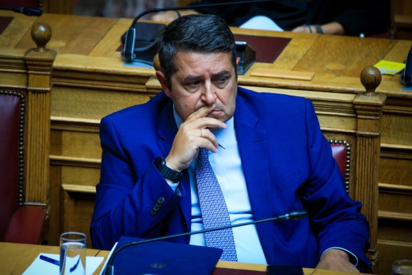 ΣΥΡΙΖΑ για Μυλωνάκη: Το Μαξίμου δεν άντεξε την πίεση των αποκαλύψεων για το σκάνδαλο του ΟΠΕΚΕΠΕ