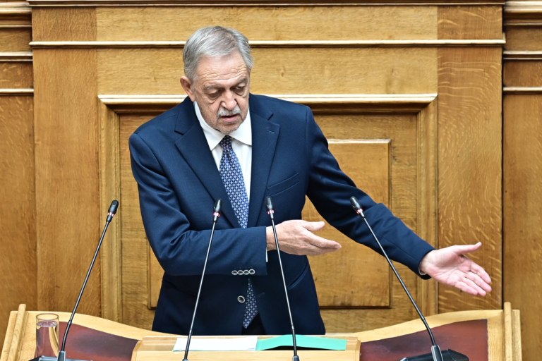 ΠΑΣΟΚ για προσχέδιο προϋπολογισμού: Η κυβέρνηση έκλεισε τον κύκλο της, με την κοινωνία παγιδευμένη σε λιτότητα