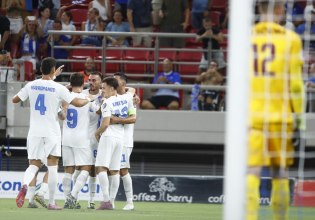 Τα δίνει όλα για την κορυφή η Εθνική: Ποιες οι πιθανότητες να βγει πρώτη στον όμιλο (pic, vid)