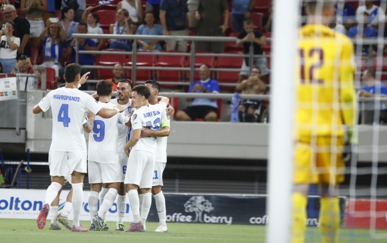 Τα δίνει όλα για την κορυφή η Εθνική: Ποιες οι πιθανότητες να βγει πρώτη στον όμιλο (pic, vid)