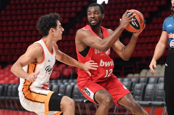 Ολυμπιακός: Ο Έβανς προανήγγειλε την επιστροφή του στη δράση (pic)