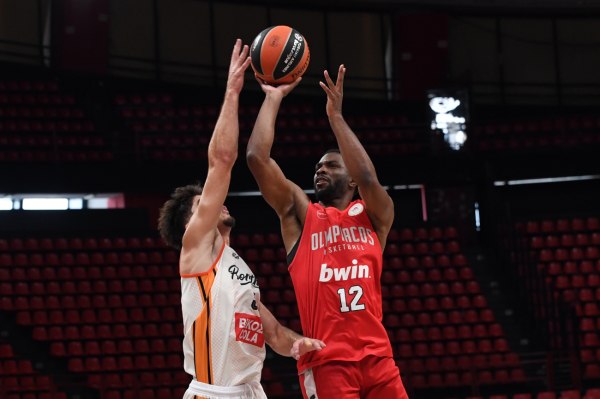 Ολυμπιακός: Επιστρέφουν ΜακΚίσικ και Έβανς