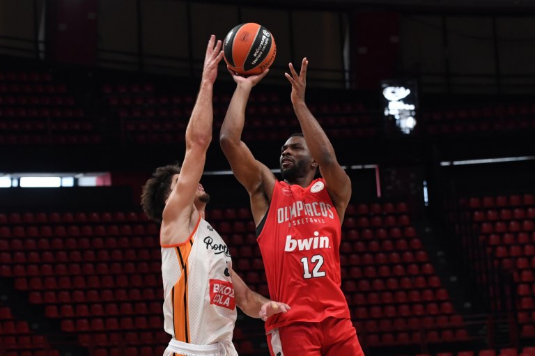 Ολυμπιακός: Επιστρέφουν ΜακΚίσικ και Έβανς