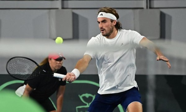 Επίσημο: Δεν θα αγωνιστεί στο τουρνουά της Αθήνας ο Τσιτσιπάς