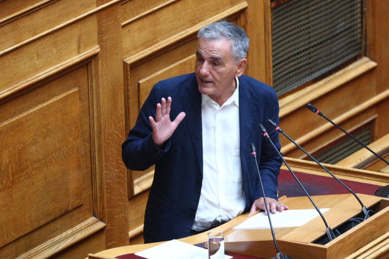 Τσακαλώτος για προϋπολογισμό: Η κυβέρνηση παραδέχεται τις αποτυχίες της για το 2025