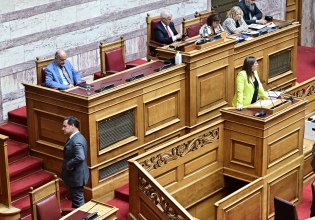 Δριμεία αντιπαράθεση Γεωργιάδη – Κωνσταντοπούλου για την υπόθεση Ρούτσι με σκληρές εκφράσεις εκατέρωθεν στα όρια του πεζοδρομίου