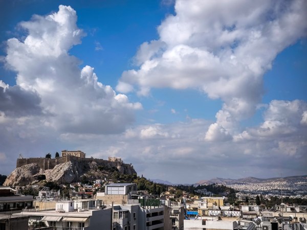 Καιρός: Ηλιοφάνεια αλλά και μικρή πτώση της θερμοκρασίας στο μεγαλύτερο μέρος της χώρας