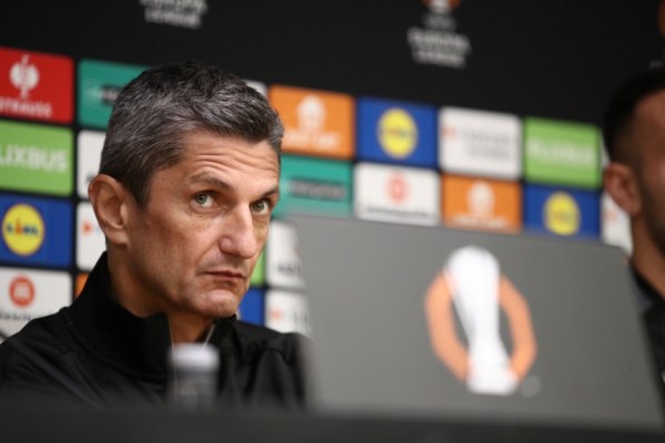 Λουτσέσκου: «Πρέπει να βγάλουμε αντίδραση, δεν γίνεται να κερδίζουμε κάθε παιχνίδι»