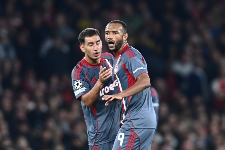 Σκόραρε ο Τσικίνιο – Ακυρώθηκε το γκολ για οφσάιντ του Ελ Κααμπί (vid)