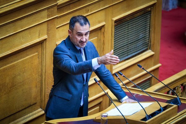 Χαρίτσης: Κύριε Μητσοτάκη είναι δυνατόν να σιωπάτε όταν Έλληνας βουλευτής αποκαλείται «τρομοκράτης»;