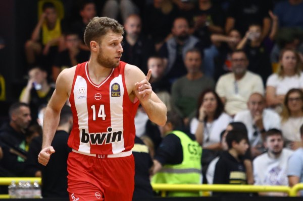 Πρόεδρος της Χάποελ: «Εξετάσαμε ακόμη και την περίπτωση του Βεζένκοφ»