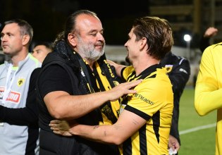 Ο Ηλιόπουλος ζήτησε και τα… ρέστα, μετά το τέλος του αγώνα με την Κηφισιά (vid+pic)