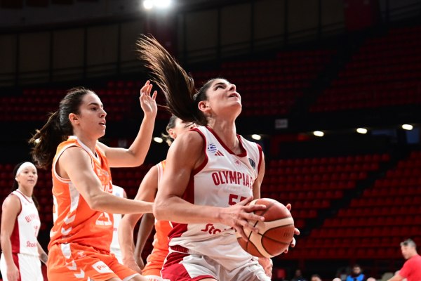 Ολυμπιακός – Βαλένθια 74-97: Ήττα στην πρεμιέρα της Euroleague για τις Ερυθρόλευκες