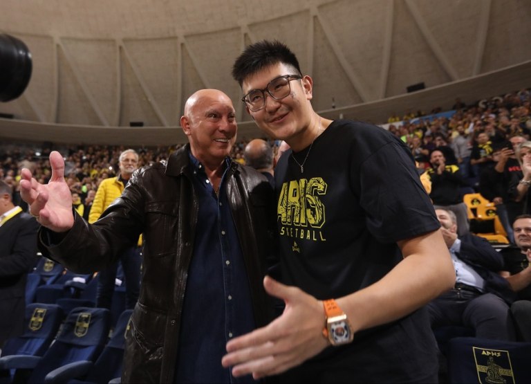 Νίκος Γκάλης: «Συγκινούμαι όταν βλέπω το γήπεδο γεμάτο – Ο Σιάο δείχνει σεβασμό στην ιστορία του Άρη» (vid)