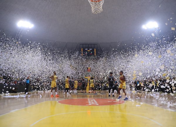 Άρης Betsson – Αμβούργο 98-76: Βραδιά βγαλμένη από το παρελθόν με Γκάλη και Σιάο (vid)