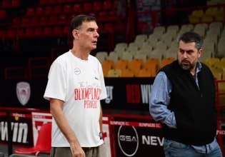 Μπαρτζώκας για Φουρνιέ: «Δύσκολα θα παίξει» – Τι είπε για τους πολλούς τραυματισμούς