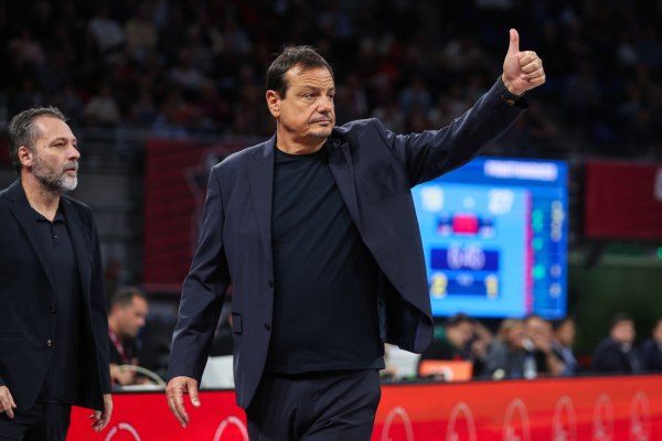 Λύθηκε το θέμα στη Basket League: Κανονικά στους πάγκους ο Αταμάν και οι υπόλοιποι τεχνικοί