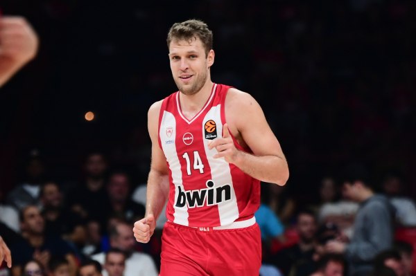 Επίδειξη δύναμης στο… ρελαντί