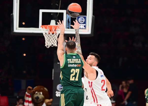 Ολυμπιακός – Παναθηναϊκός: Το «κρεσέντο» του Τολιόπουλου – 14π. με 4/5 τρίποντα σε 5 λεπτά! (vid)